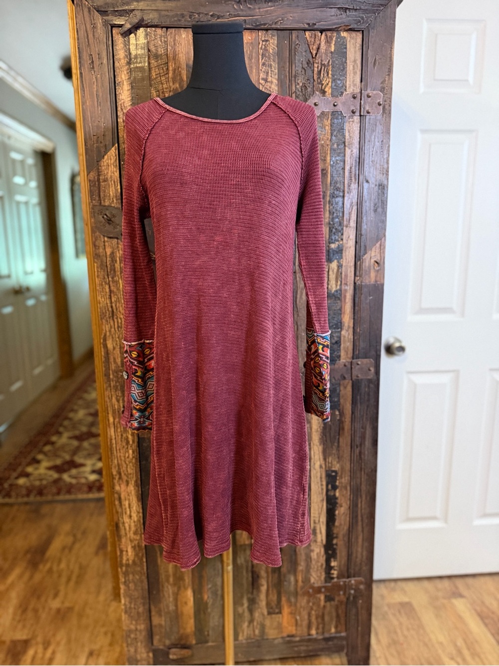 Able Dress M Boho Southwestern Tribal Cuff Thermal Knit Burgundy hippie earthy
